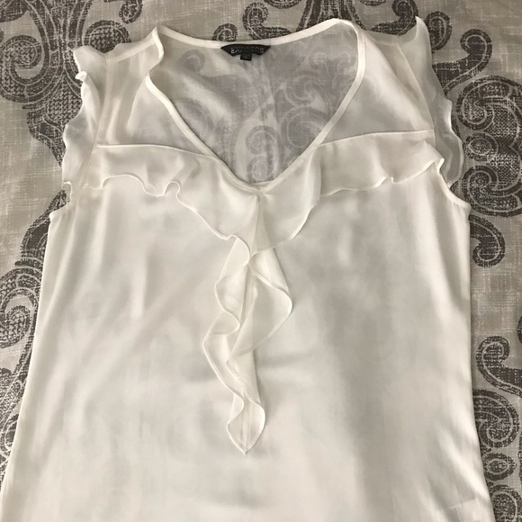 Express Ruffle Blouse Top - Picture 4 of 7